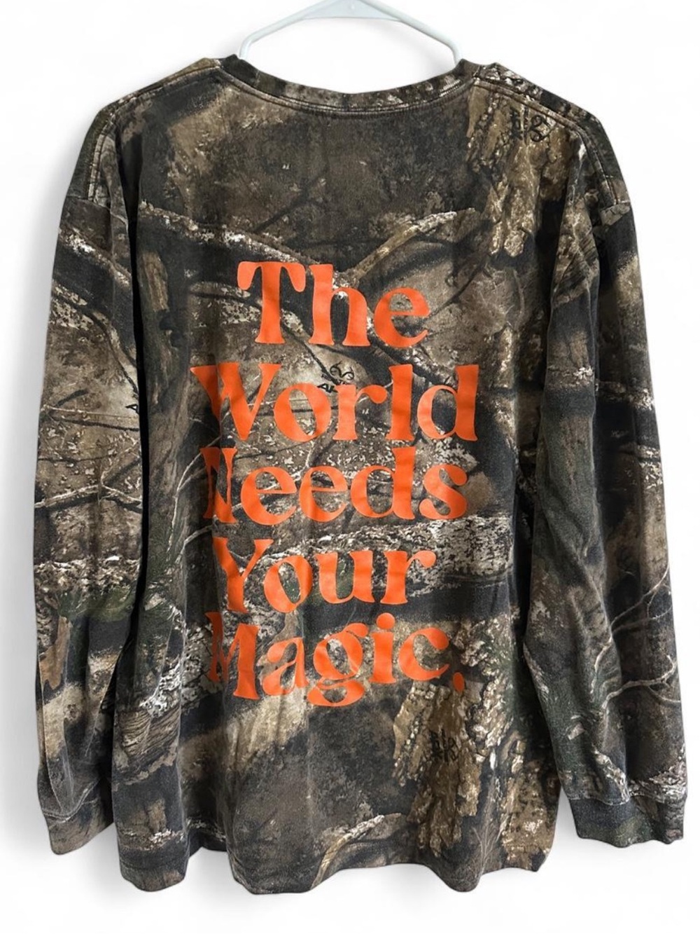 Dressed in LALA The World Needs Your Magic Oversized Long Camo Tee - S/M - Picture 5 of 7